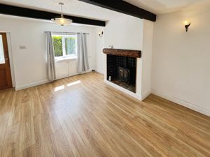 Lounge- click for photo gallery